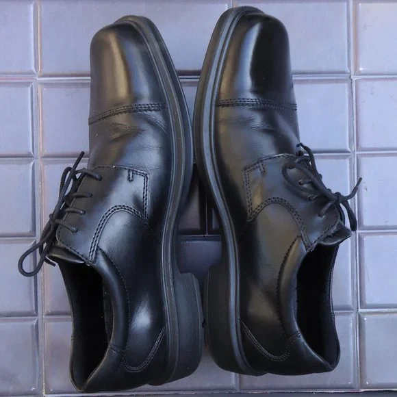 SIZE EU 44. ECCO Helsinki leather oxfords shoes. - Picture 6 of 16